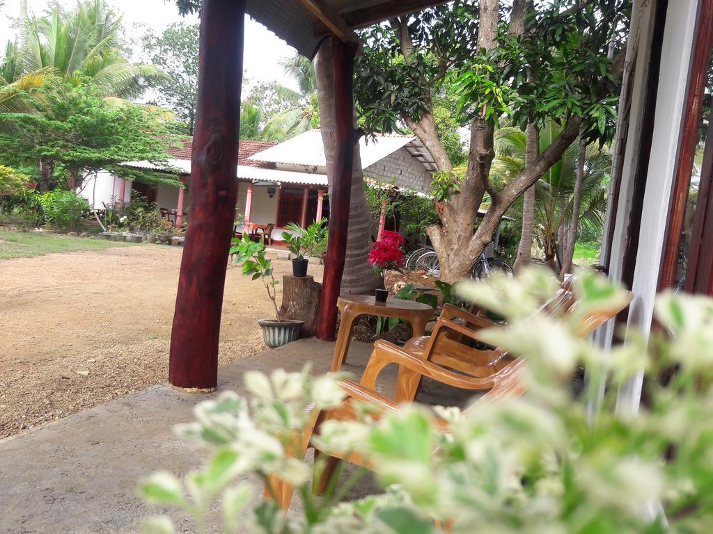Sigiri Picaso Home Stay Sigiriya Phòng bức ảnh